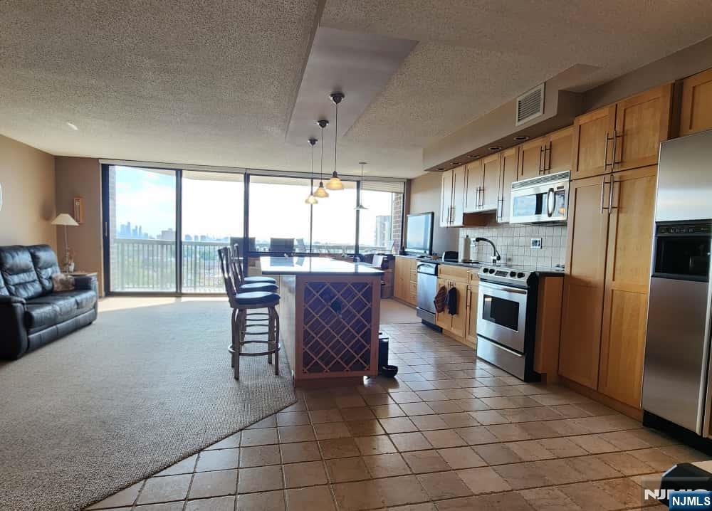 770 Anderson Avenue 14P