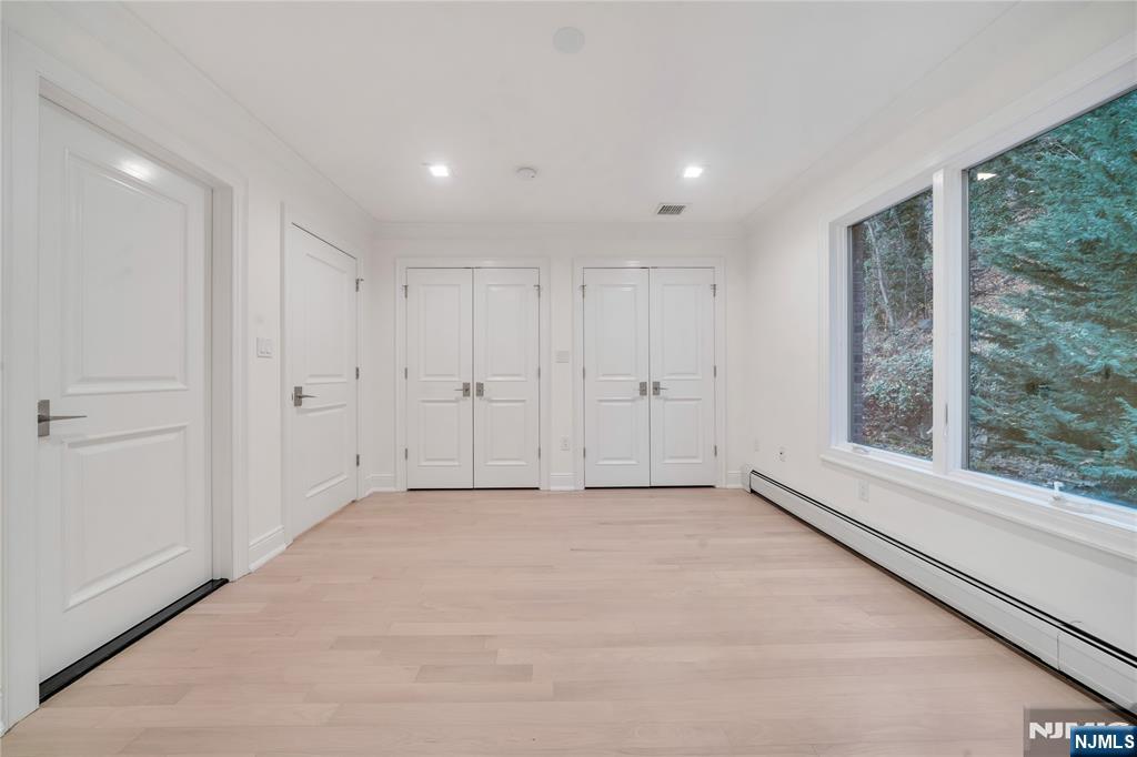 516 Undercliff Avenue