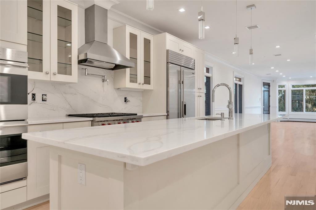 516 Undercliff Avenue