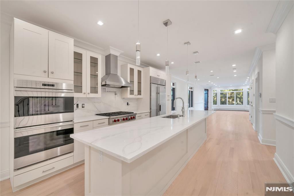 516 Undercliff Avenue