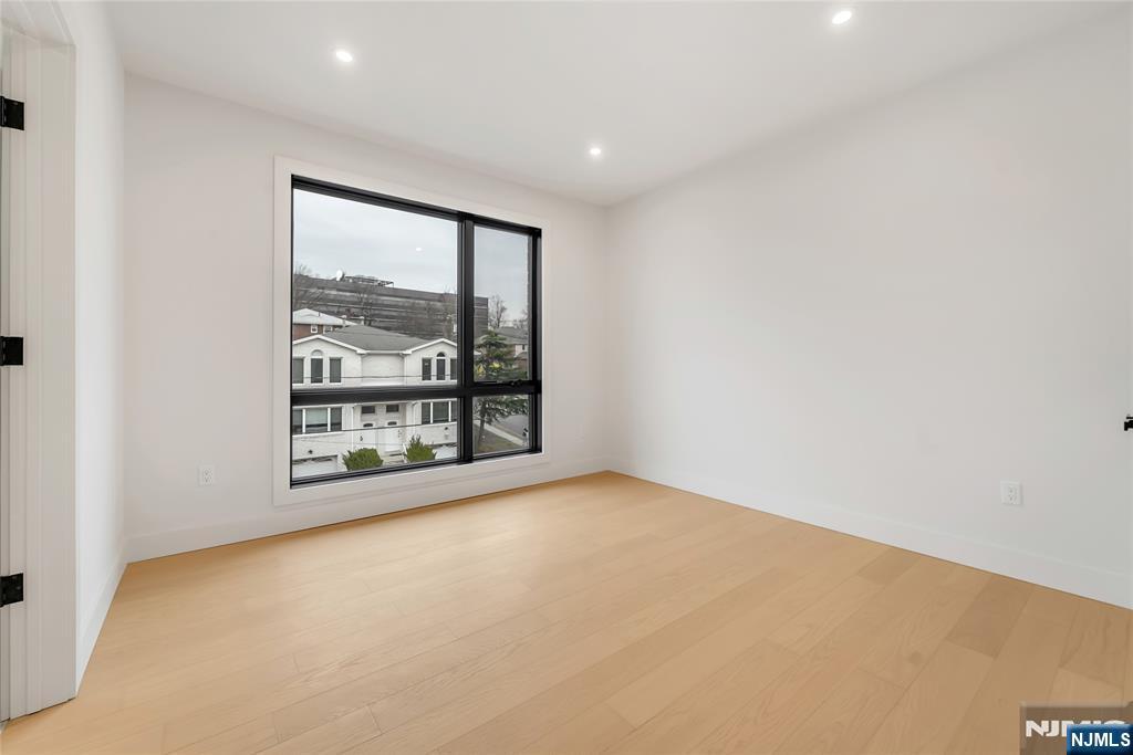 2220 Mackay Avenue A