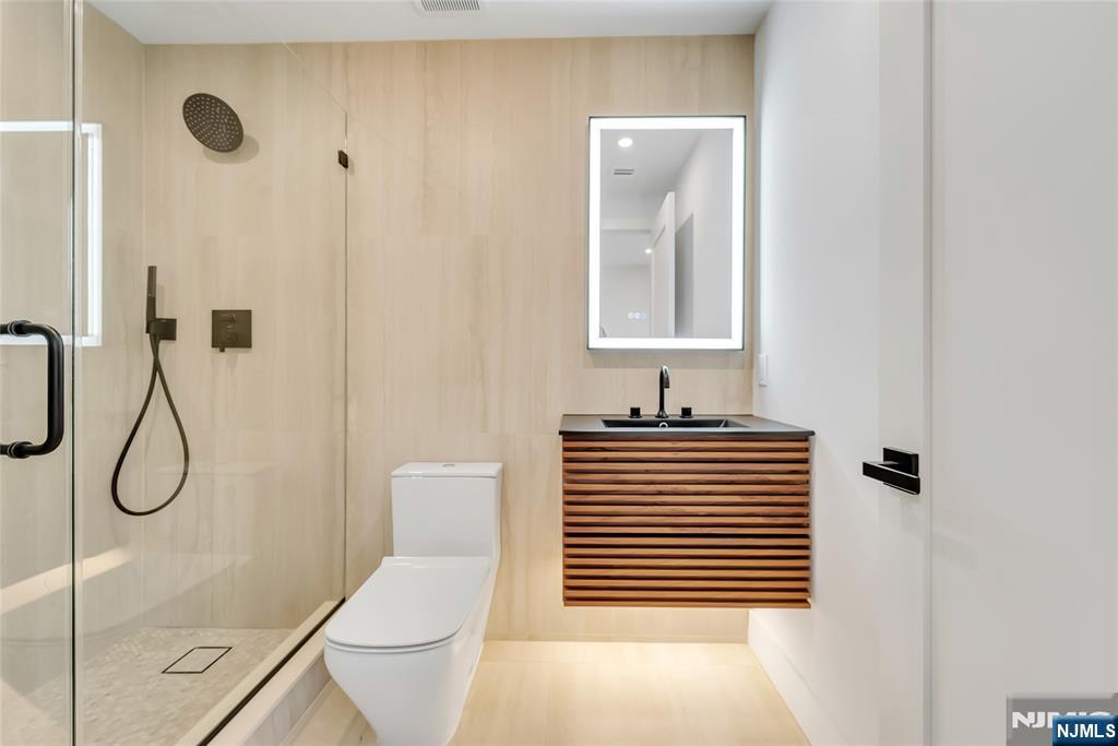 2220 Mackay Avenue A