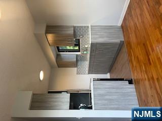 148 Undercliff Avenue 2