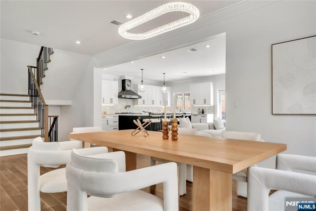 428 6th Street 1