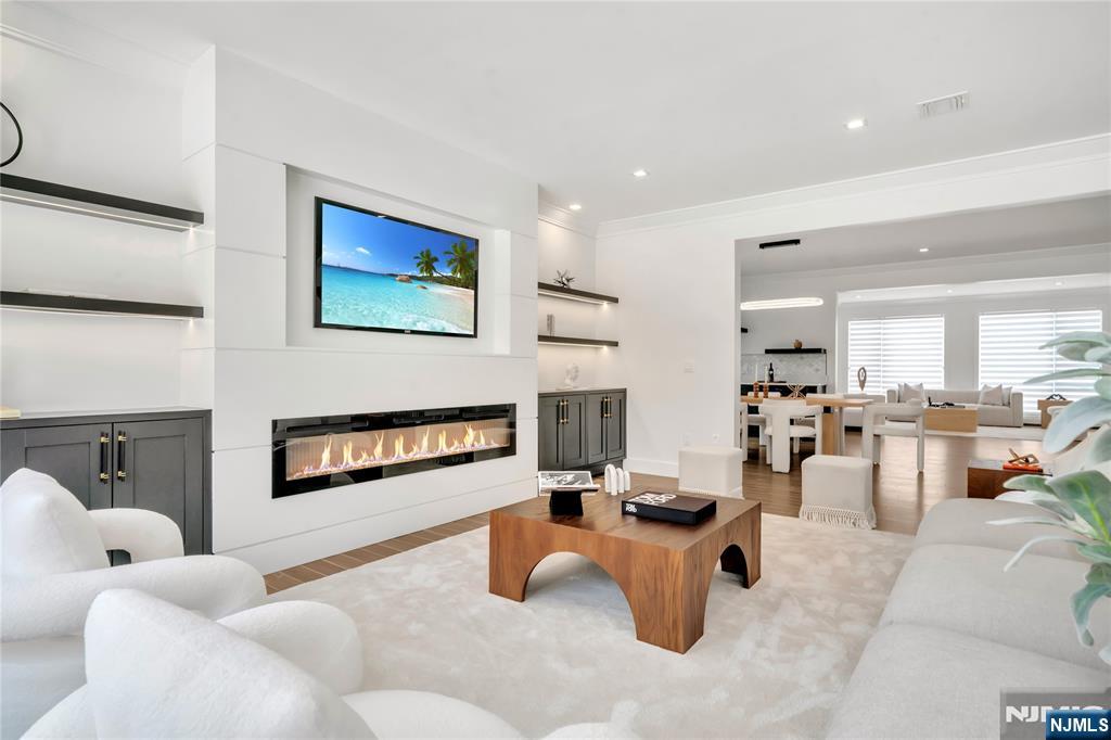 428 6th Street 2