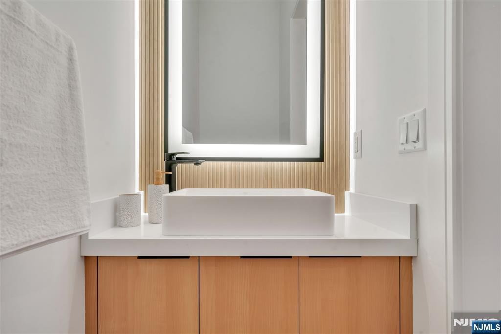 1047 Anderson Avenue A