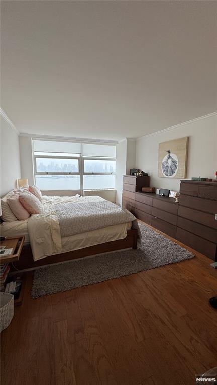 6050 Boulevard East 16J