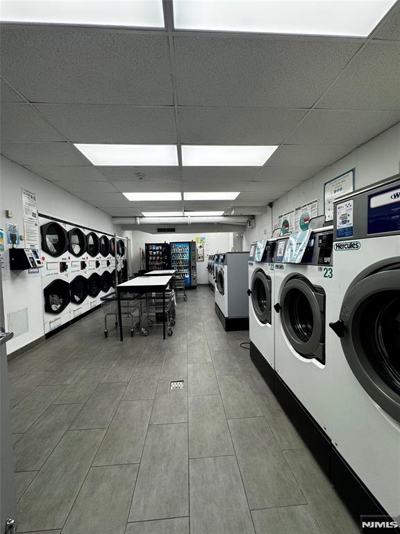 6050 Boulevard East 16J