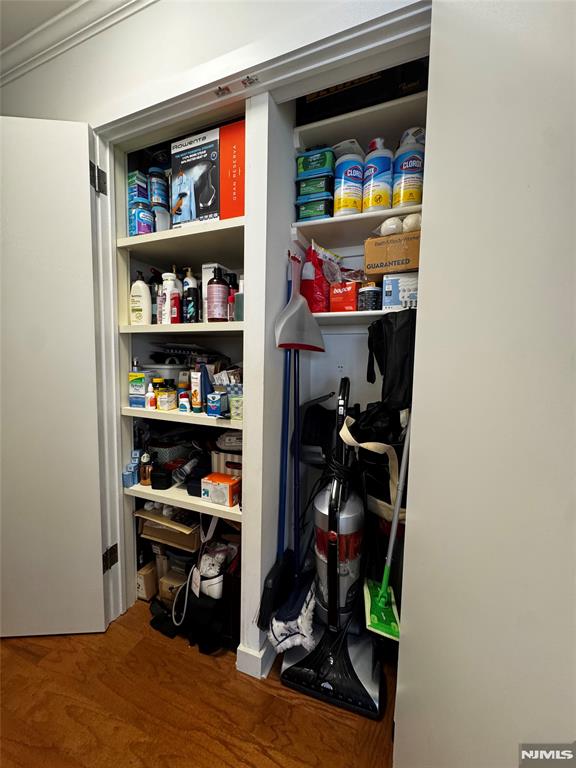 6050 Boulevard East 16J