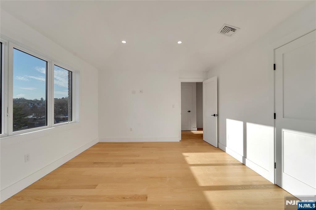 432 Stillwell Avenue B