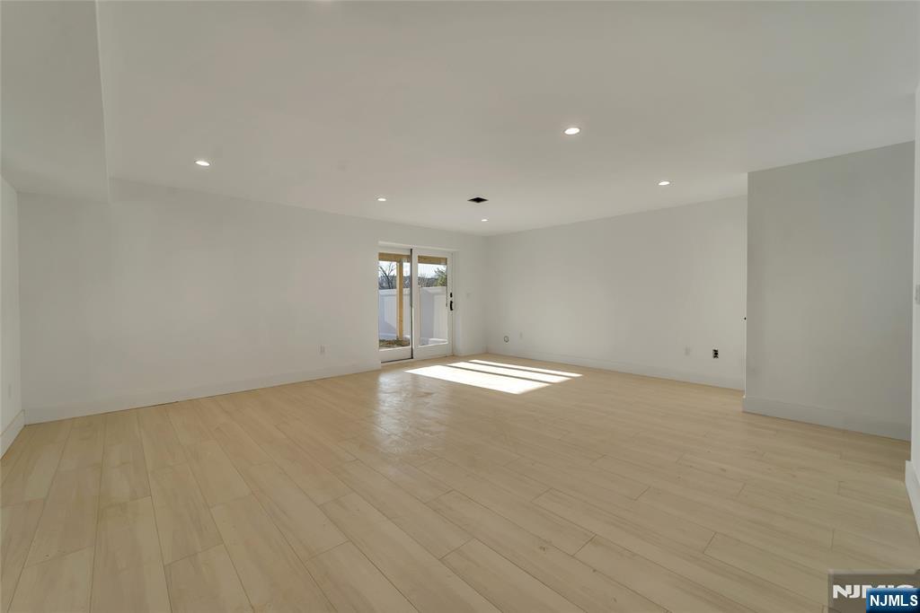 432 Stillwell Avenue B