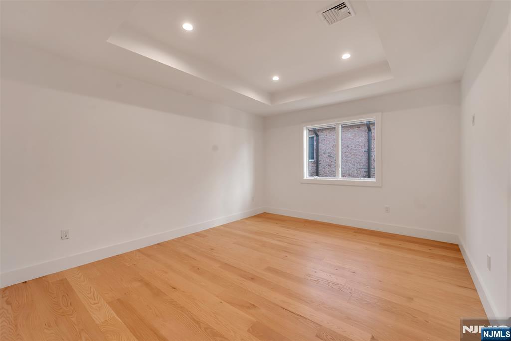 432 Stillwell Avenue B