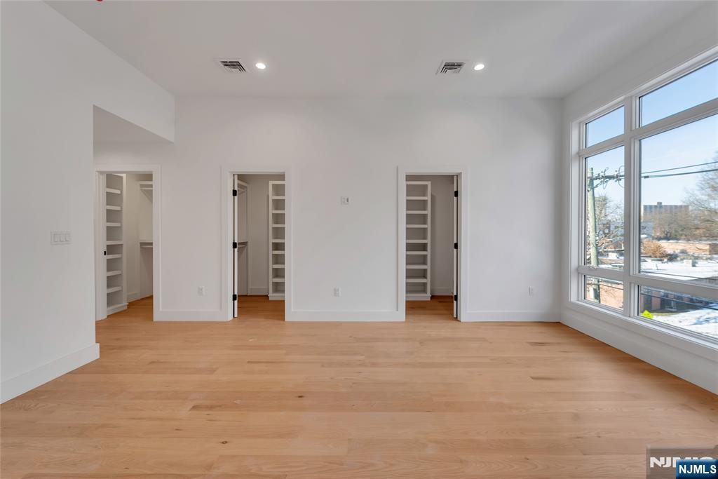 432 Stillwell Avenue B