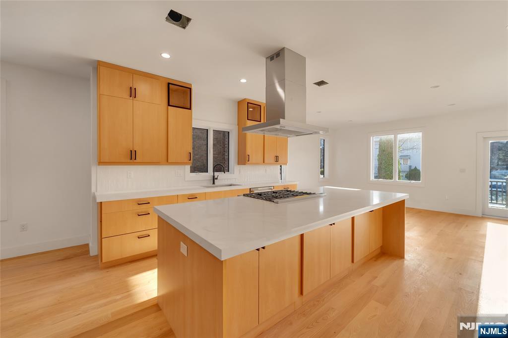 432 Stillwell Avenue B