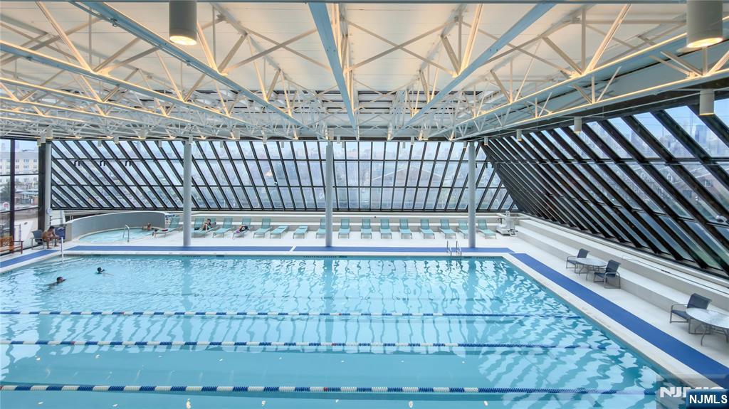 7000 Boulevard East 32C