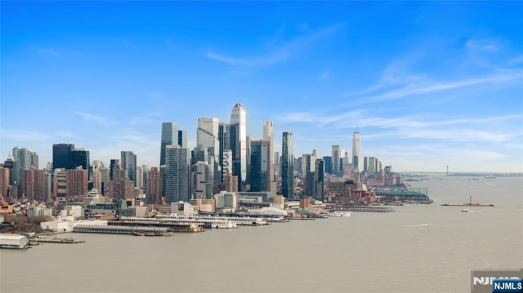 7000 Boulevard East 32C