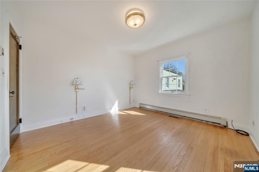 431 Van Renssalaer Court
