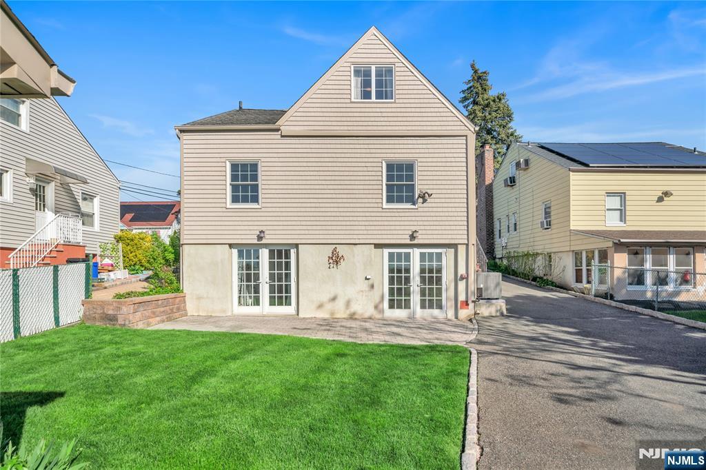 431 Van Renssalaer Court