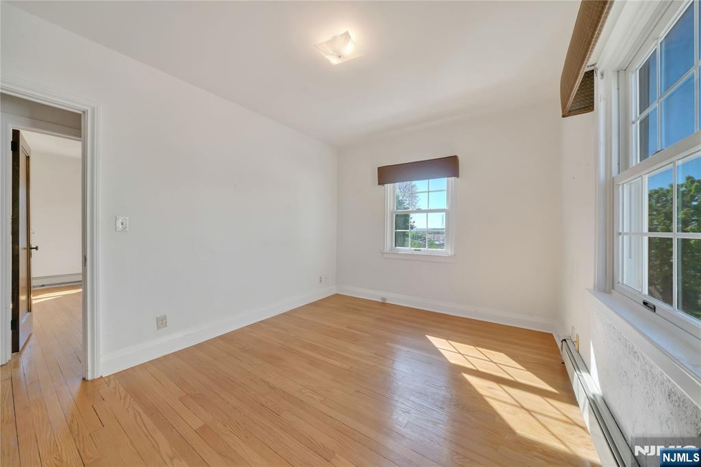 431 Van Renssalaer Court
