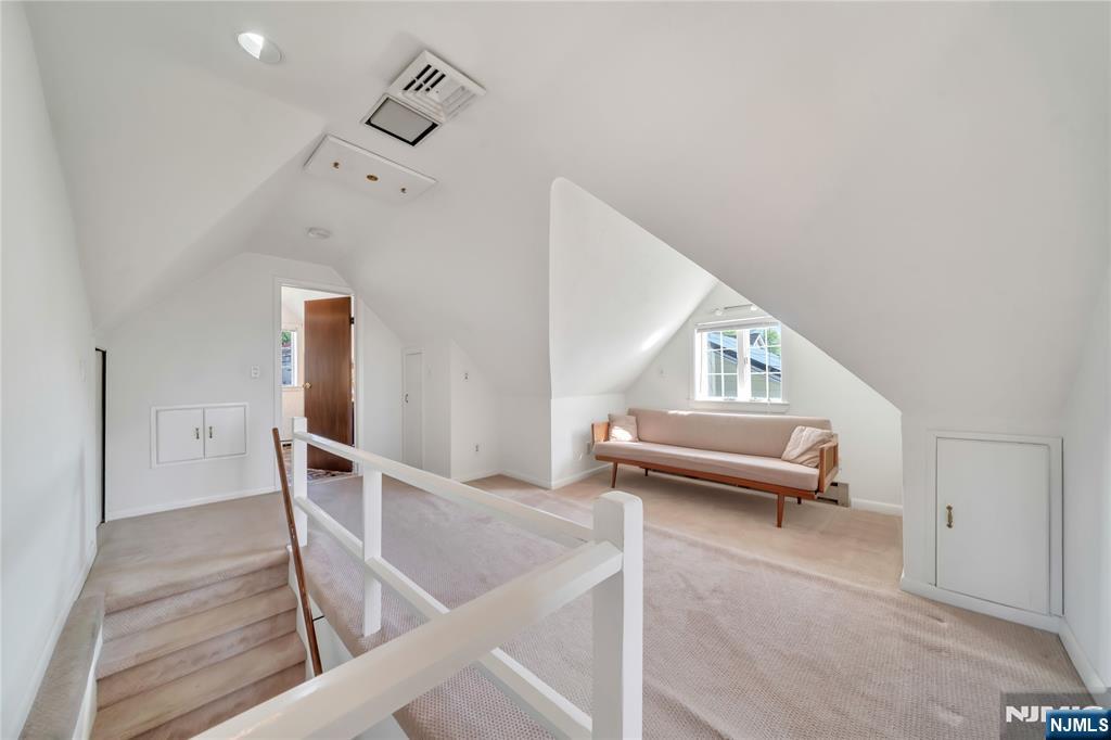 431 Van Renssalaer Court