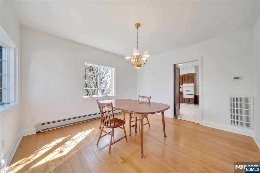 431 Van Renssalaer Court
