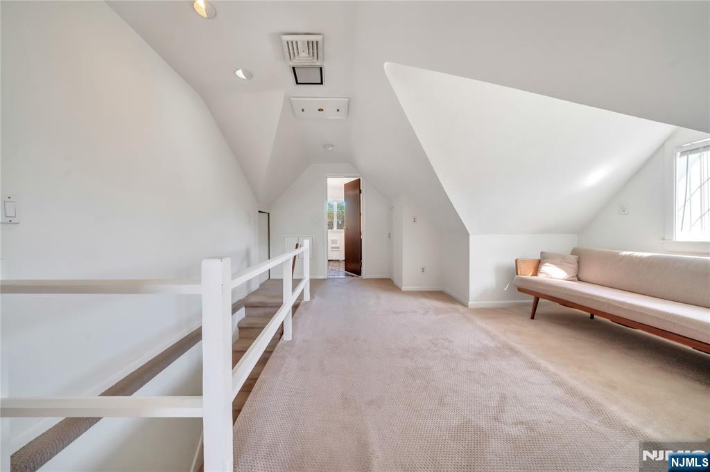431 Van Renssalaer Court