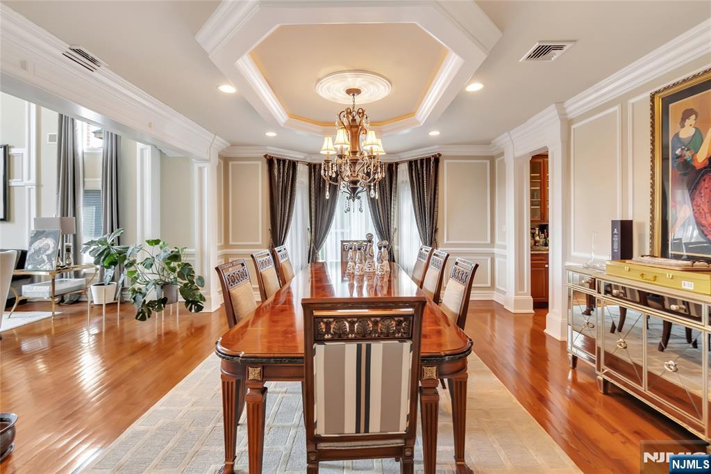 1115 Briar Way