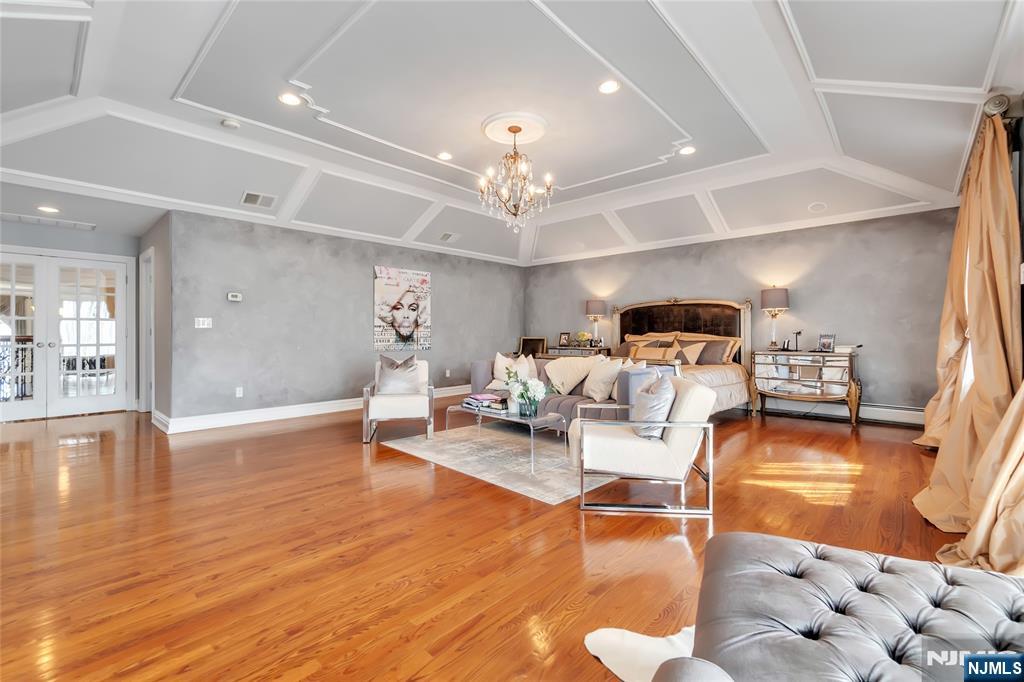 1115 Briar Way