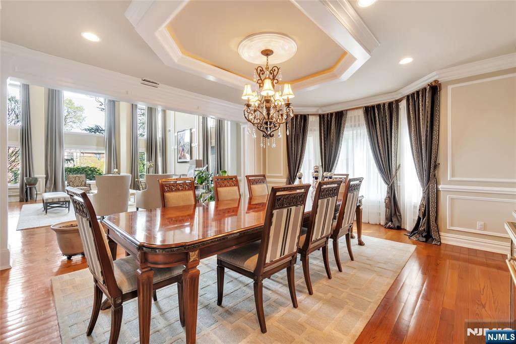 1115 Briar Way