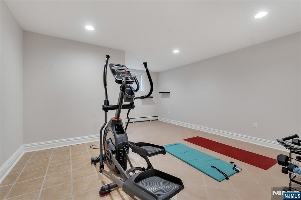 1115 Briar Way