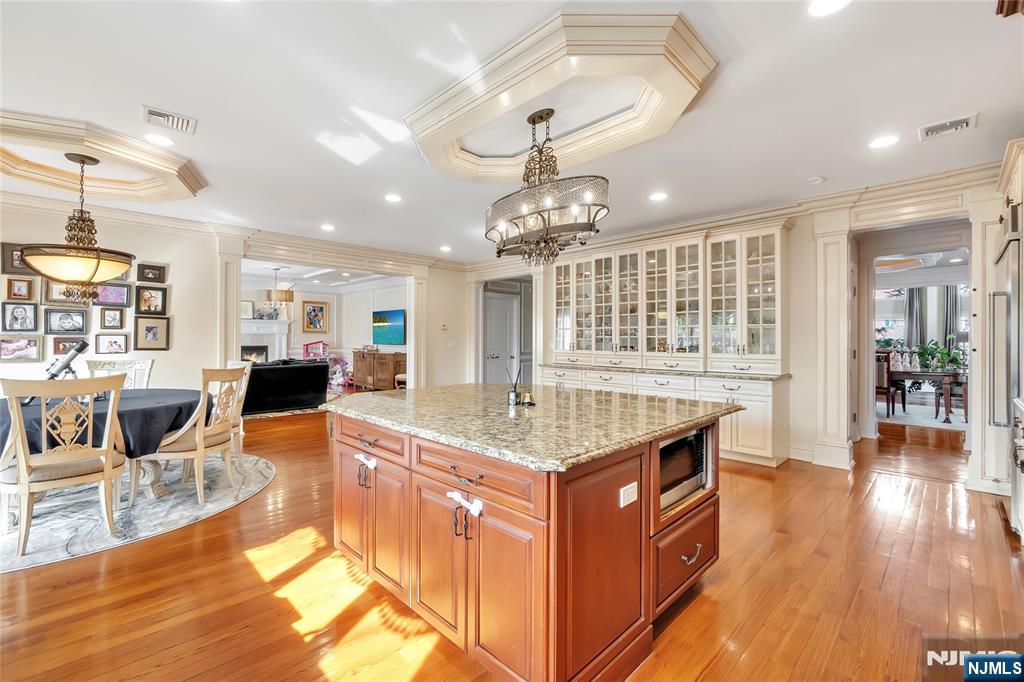 1115 Briar Way