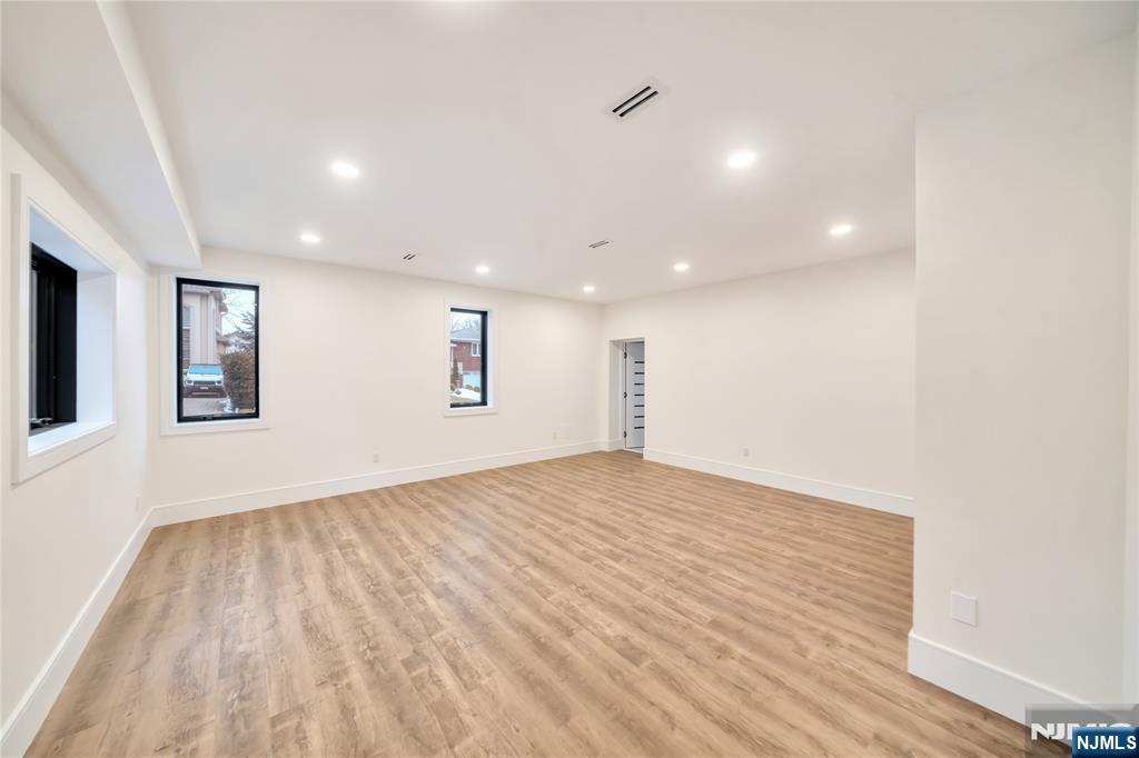 283 Bluff Road