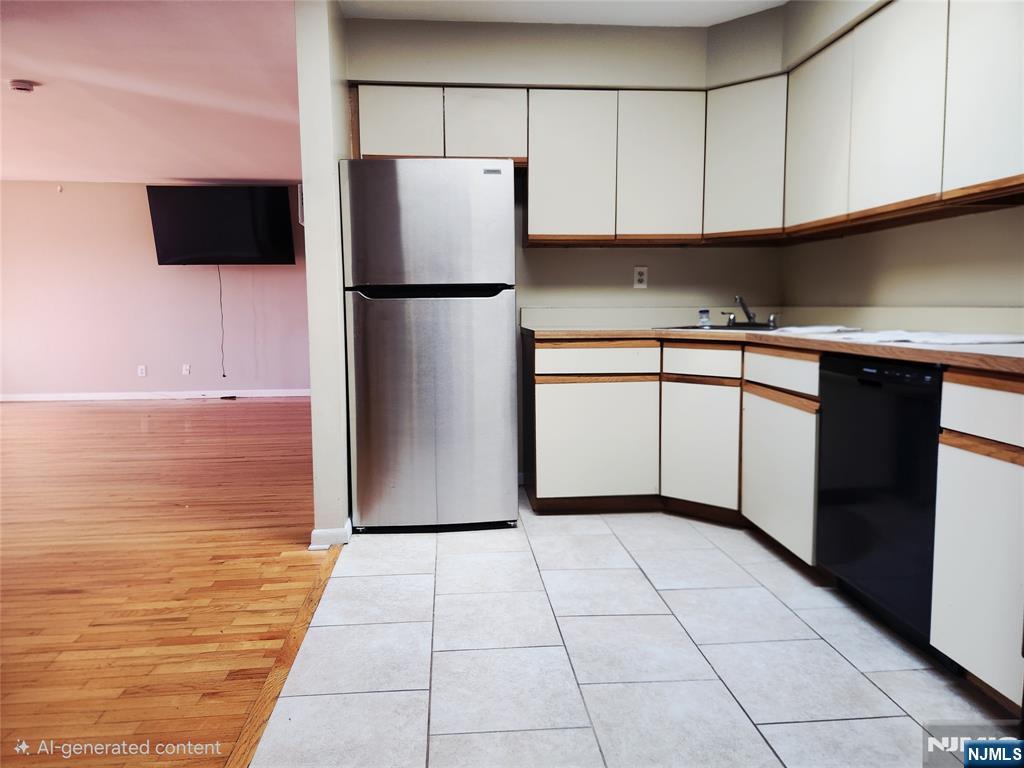 9055 Palisade Avenue 43