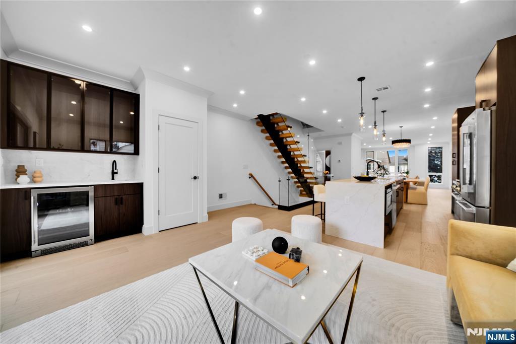 255 Morningside Avenue