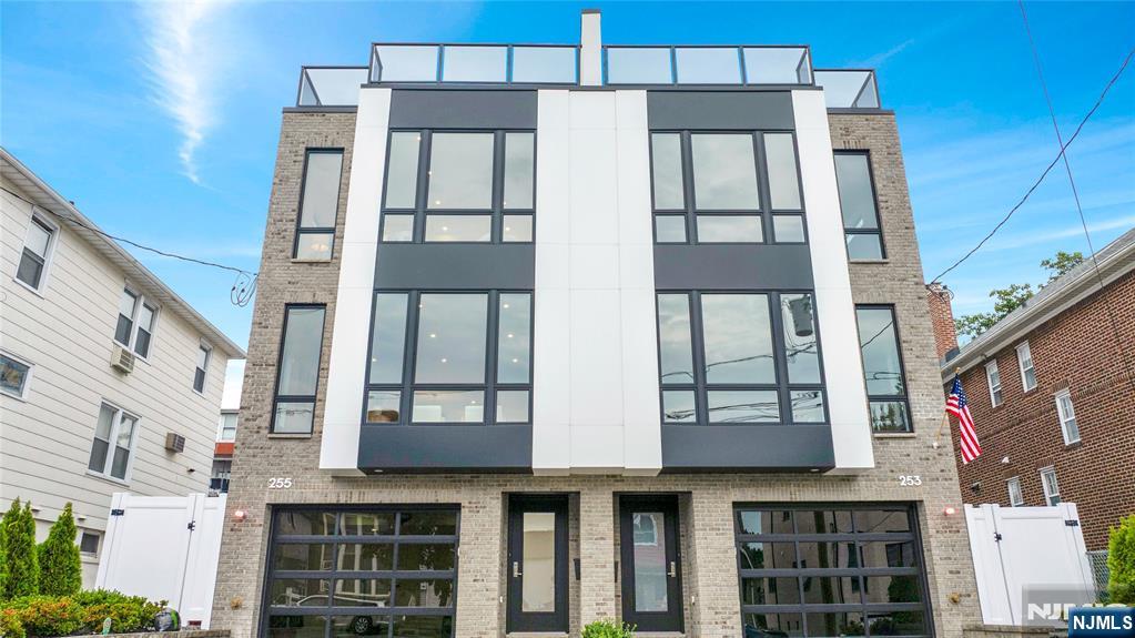 255 Morningside Avenue
