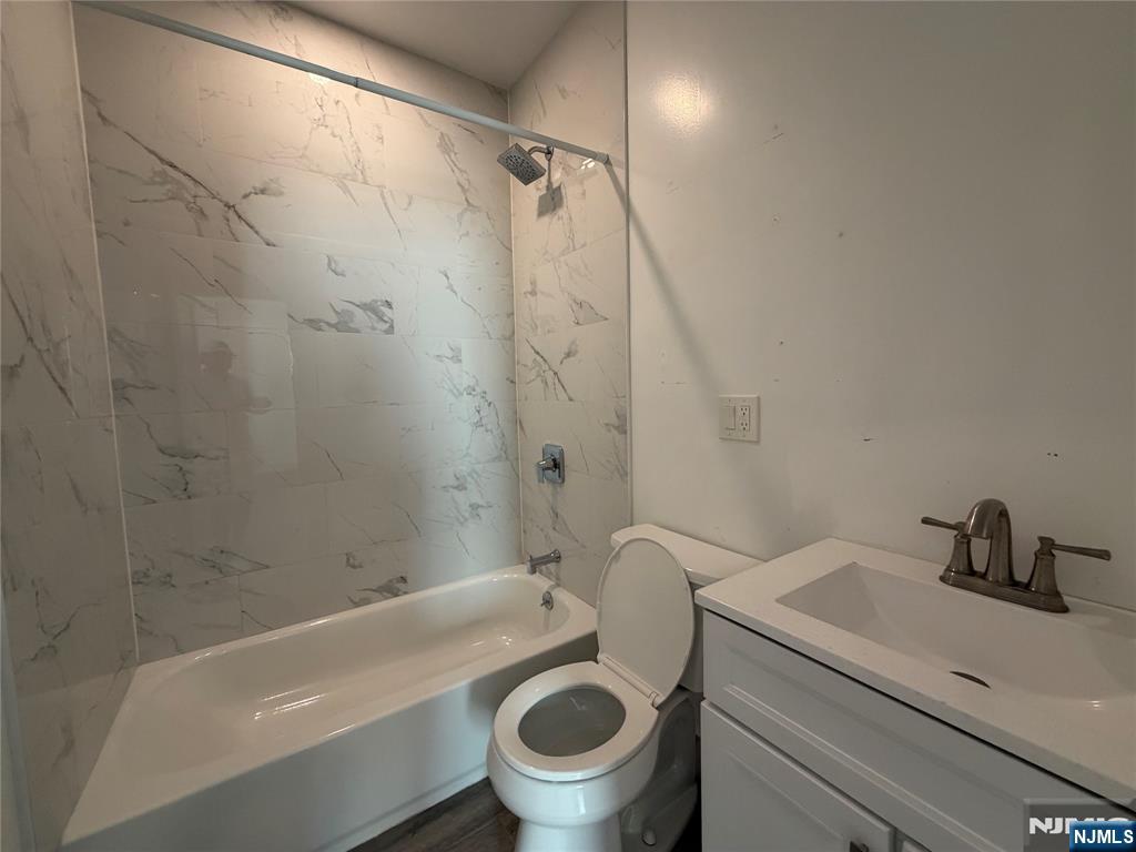262 Walker Street 2
