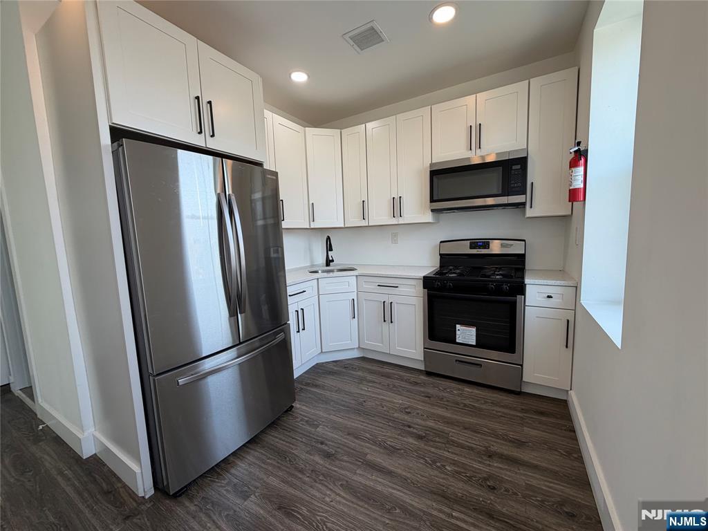 262 Walker Street 2