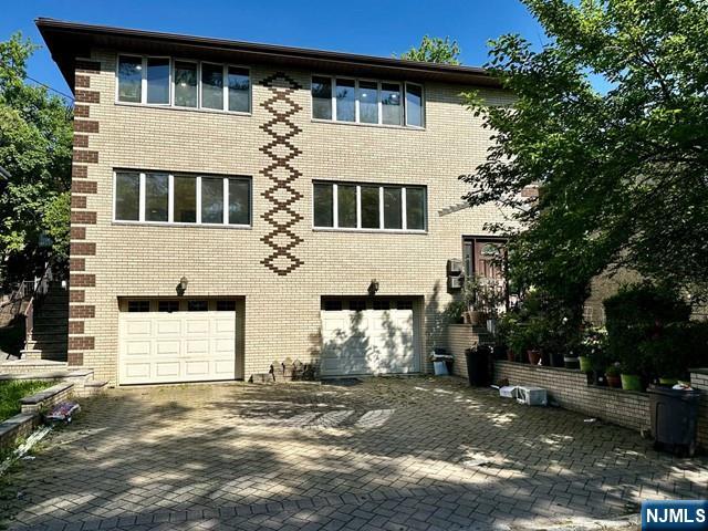 2465 2nd Street 1