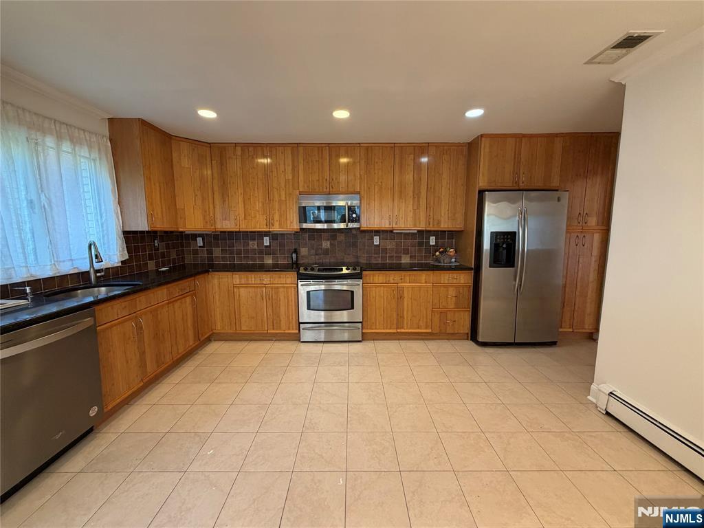 2465 2nd Street 1