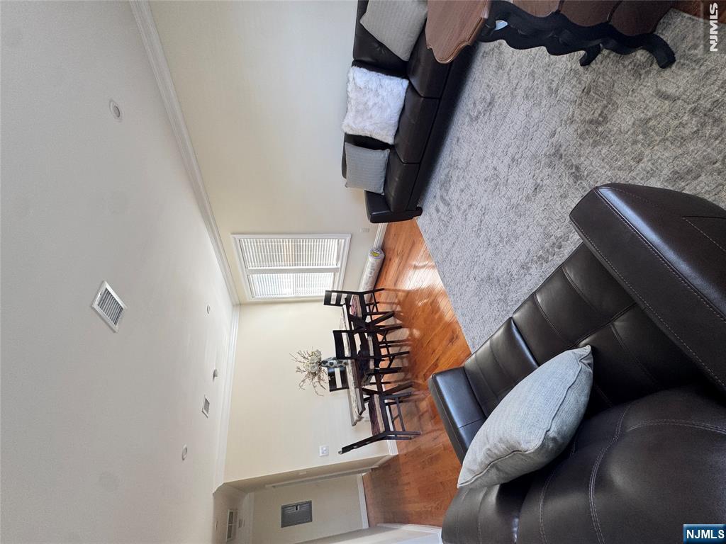 369 Edgewater Road 1FL