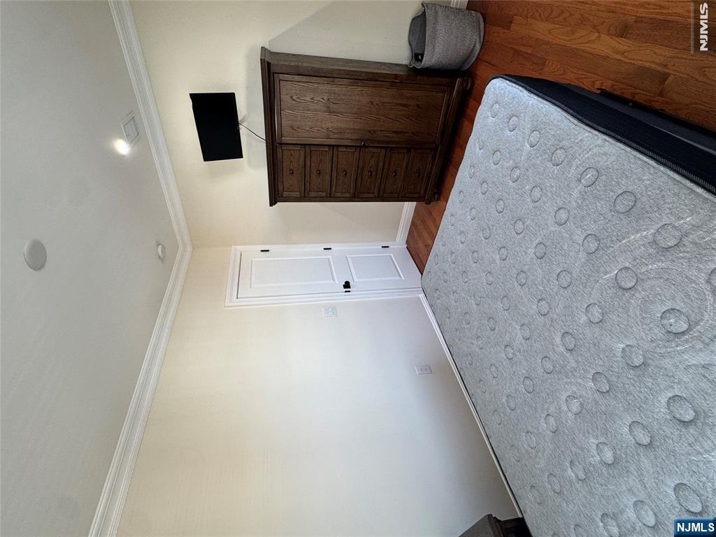 369 Edgewater Road 1FL