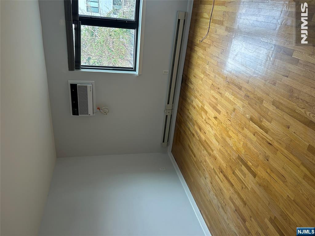 148 Undercliff Avenue 4