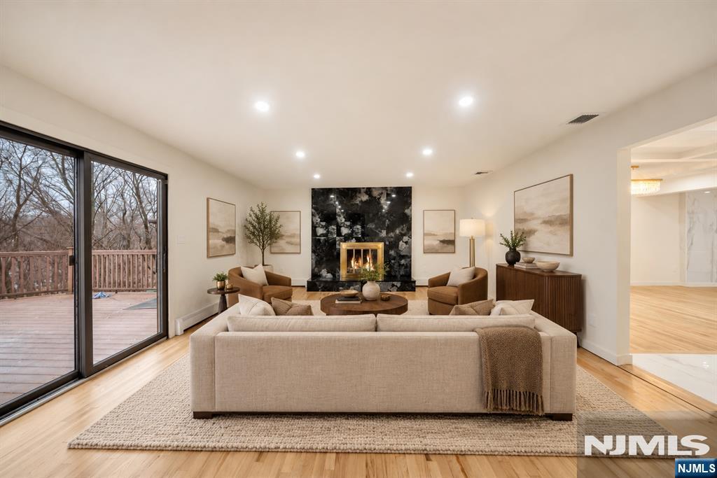 468 Morse Avenue