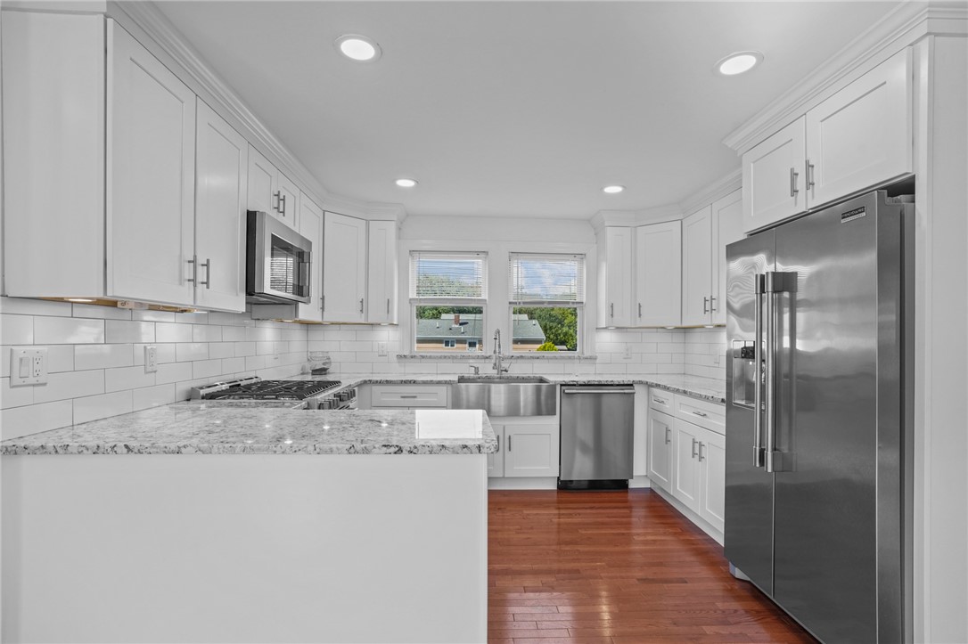 83 Sweetbriar Avenue