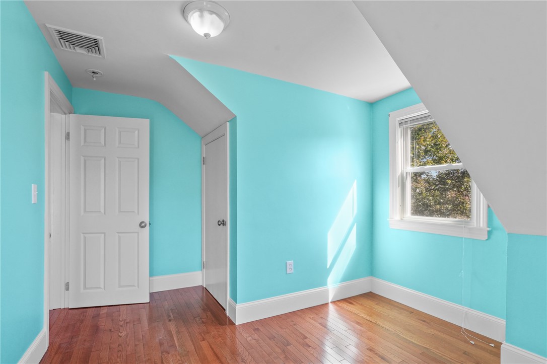 83 Sweetbriar Avenue