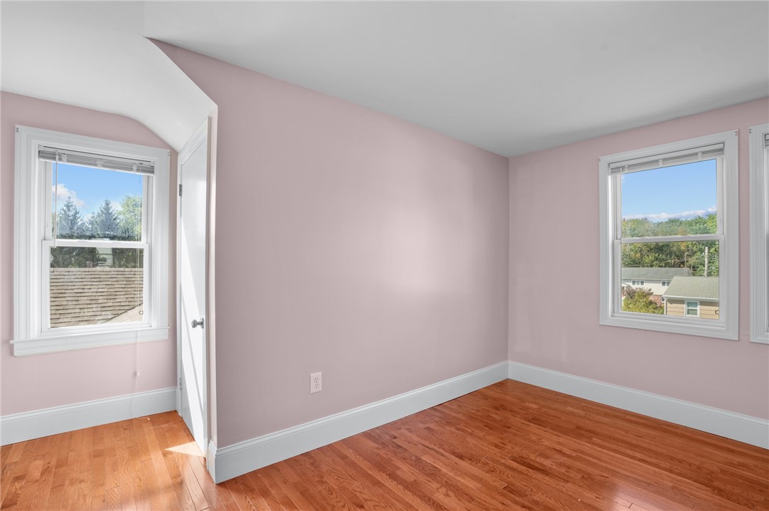 83 Sweetbriar Avenue