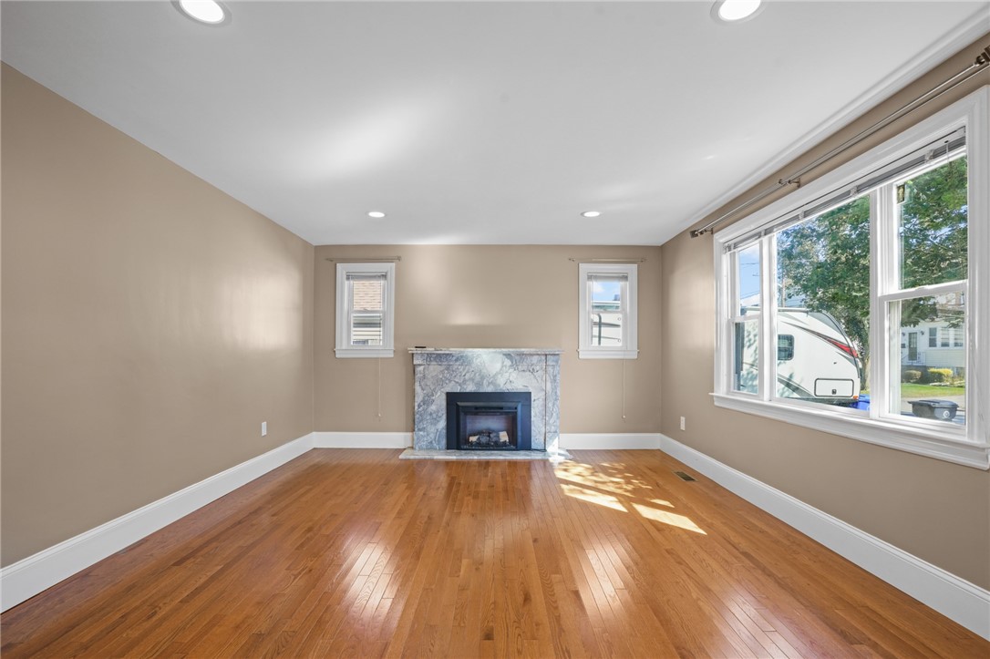 83 Sweetbriar Avenue