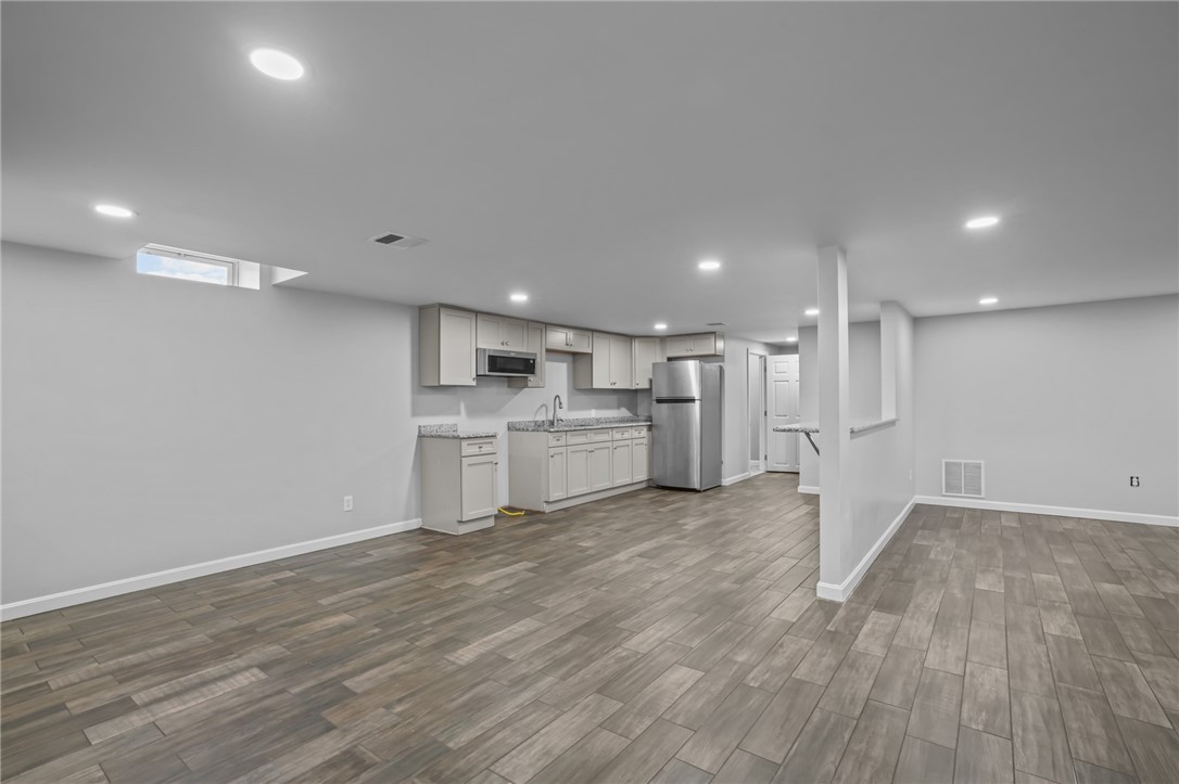 83 Sweetbriar Avenue