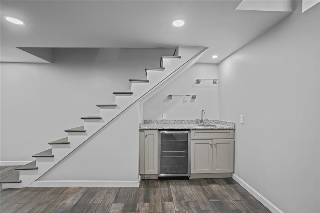 83 Sweetbriar Avenue