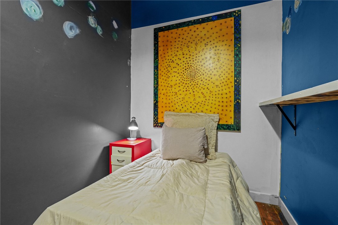 302 Pearl Street 201